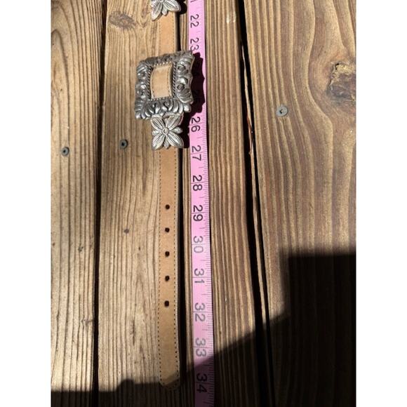 Vintage Brighton Light Tan Concho Belt Size M - Picture 3 of 5